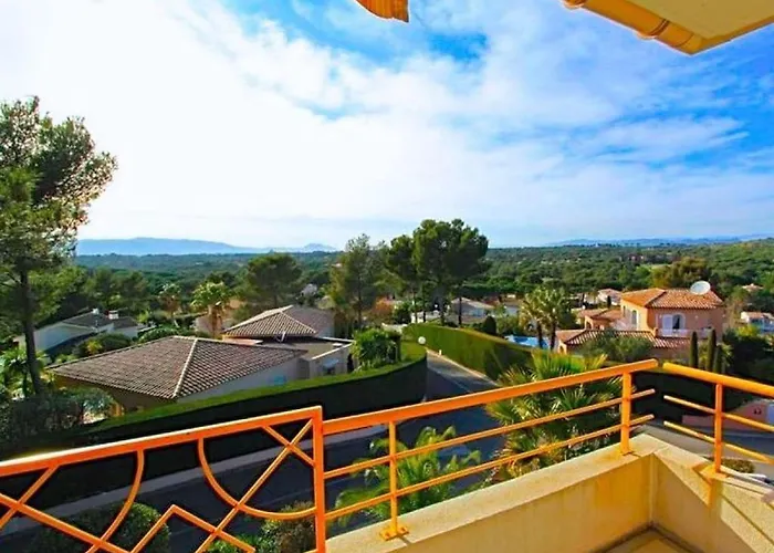 Golf Valescure - Raphael Ferienhaus *